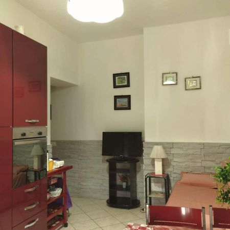 By The Sea In Scario Apartment Exterior photo